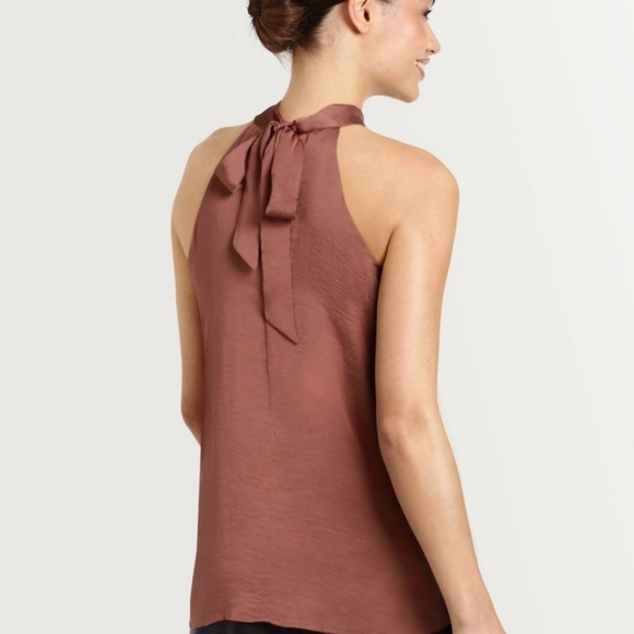 SOLD - XL SLEEVELESS TOP - Picture 5 of 8